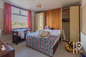 Photo 8- click for photo gallery